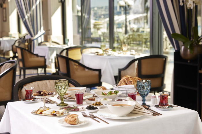 Borsa Restaurant Ramazan ayında özel Çırağan Palace Kempinski'ye davet