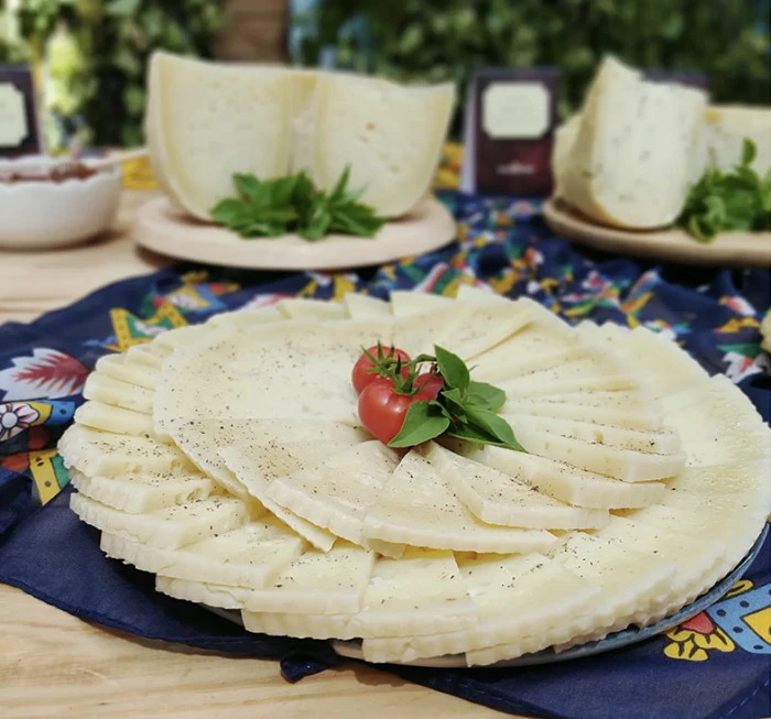 Kazova Çiftliği: Manda sütünden  doğal lezzetler sofralara uzanıyor