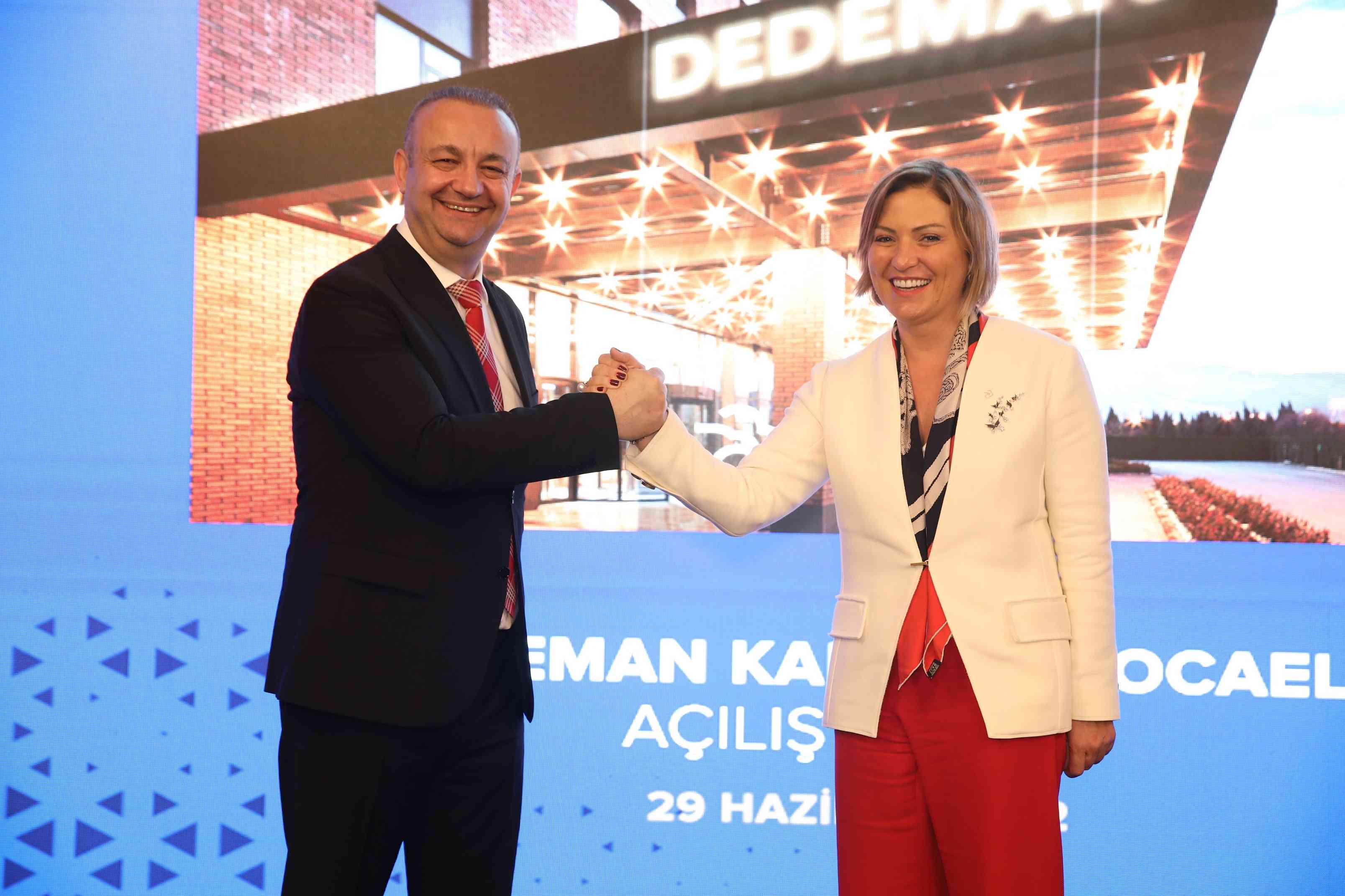 Dedeman Kartepe Kocaeli a&ccedil;ıldı
