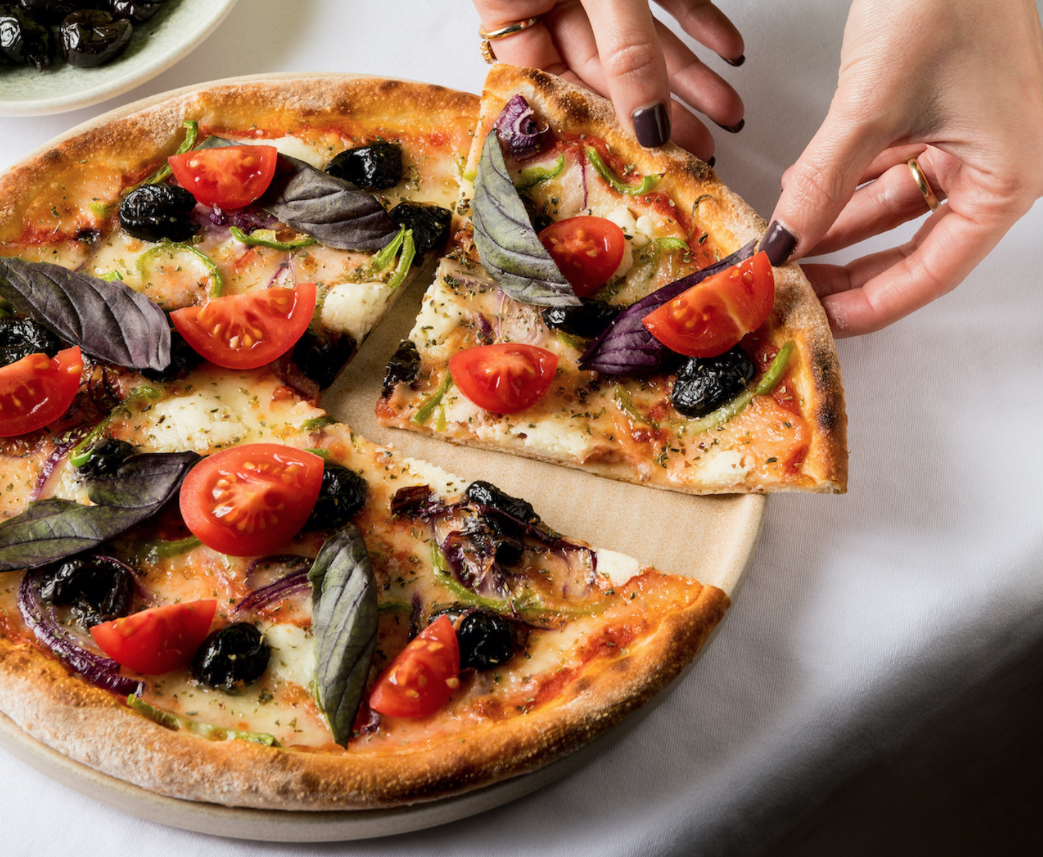 Asmalı Mescit &rsquo;teki İtalyan mutfağı Pizzeria Pera yenilendi