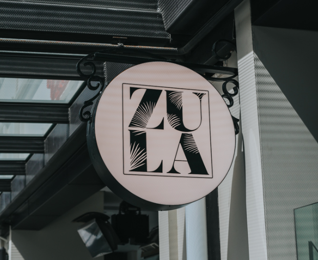 Hamburger sevenlerin g&ouml;zdesi Zula, İstanbul&rsquo;un en b&uuml;y&uuml;k alışveriş ve yaşam merkezi Emaar Square Mall&rsquo;da konuklarını ağırlamaya başladı