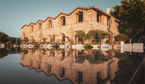 Ruins Luxury Resort mimarisi, gastronomi deneyimi ile yaz sezonuna hazır