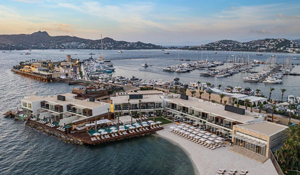 Yalıkavak Marina 2026 sezonunda dokuz yeni global markası Bodrum'a geldi